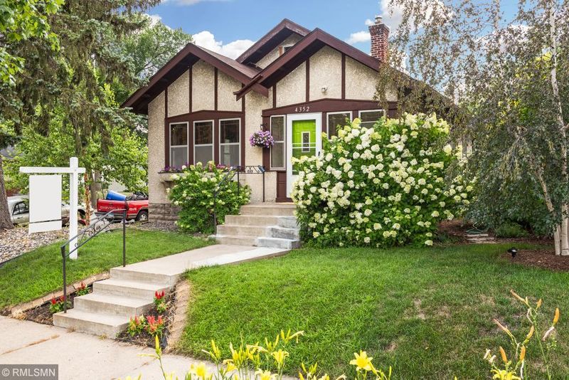 4352 15th Ave S, Minneapolis, MN 55407
