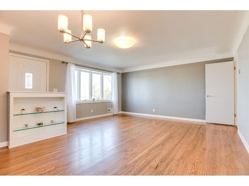 2627 6th St NE, Minneapolis, MN 55418