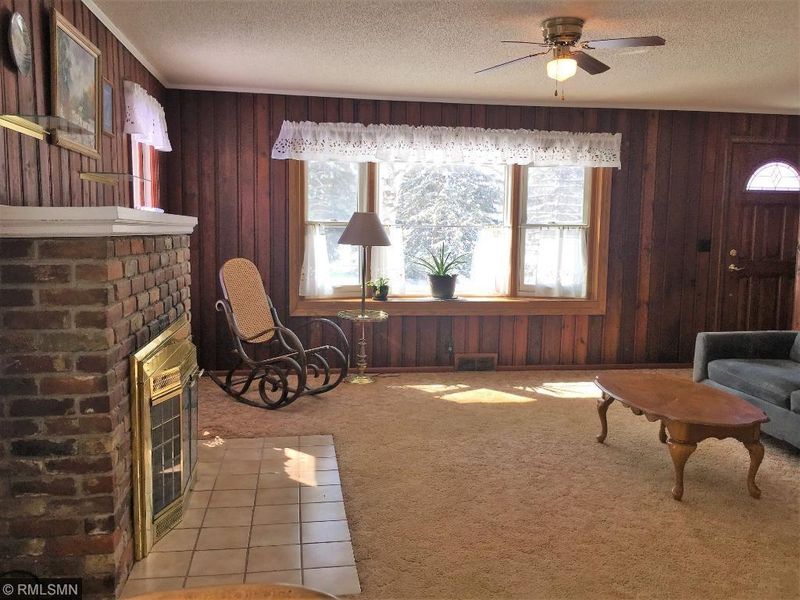2271 Park Ave, White Bear Lake, MN 55110