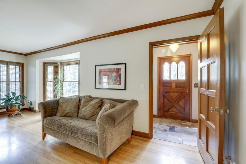 7053 Oak Grove Blvd, Richfield, MN 55423