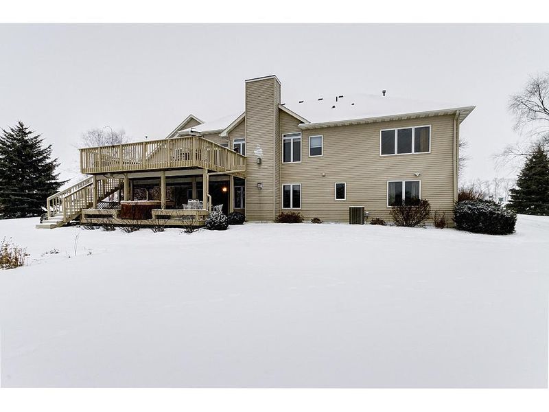 442 Singing Hills Dr SE, Lonsdale, MN 55046