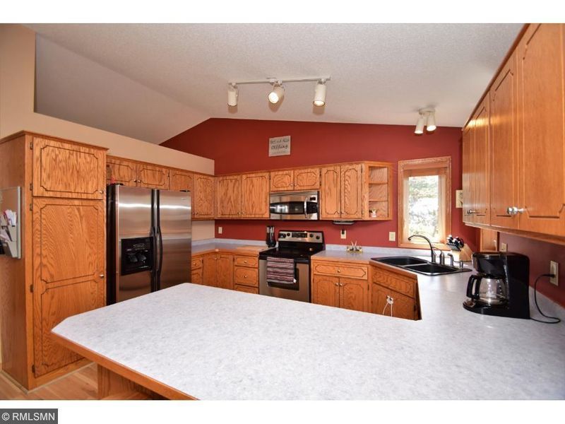 30575 149th St NW, Princeton, MN 55371