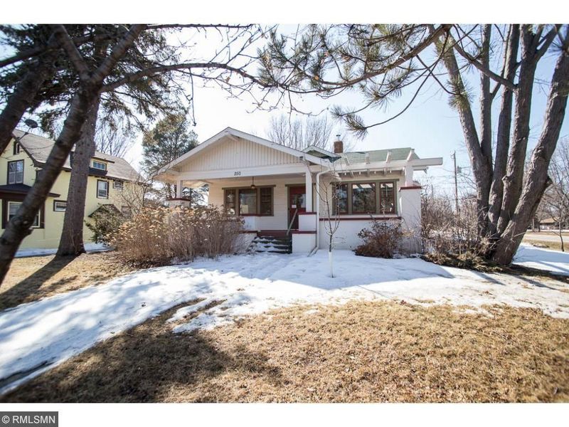 250 Cherry Ave N, Annandale, MN 55302