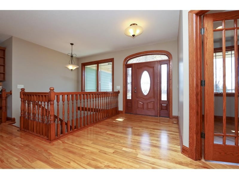 428 Lake Ct, Winsted, MN 55395