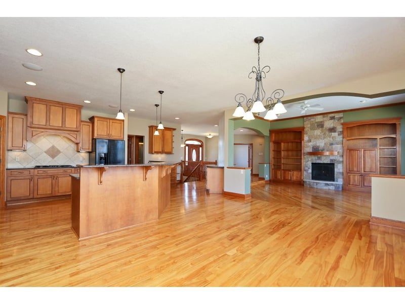 428 Lake Ct, Winsted, MN 55395