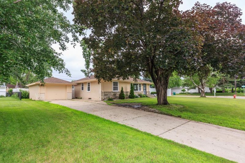 8600 3rd Ave S, Bloomington, MN 55420