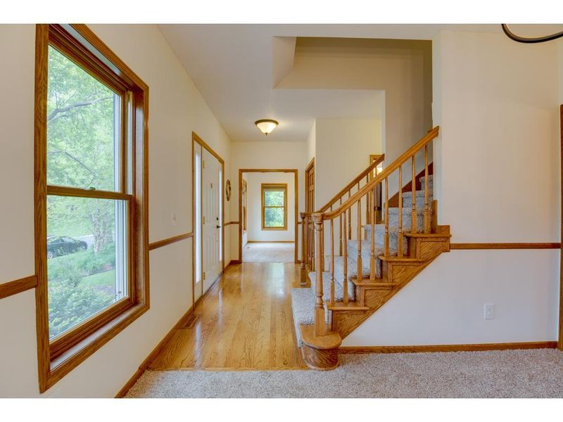 18528 Chennault Way, Eden Prairie, MN 55346