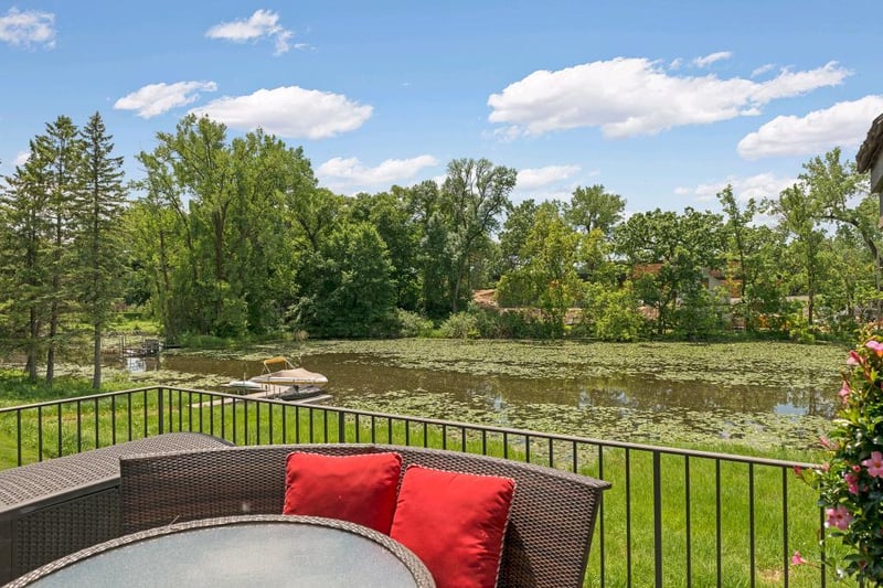16175 Crosby Cove Rd, Minnetonka, MN 55391