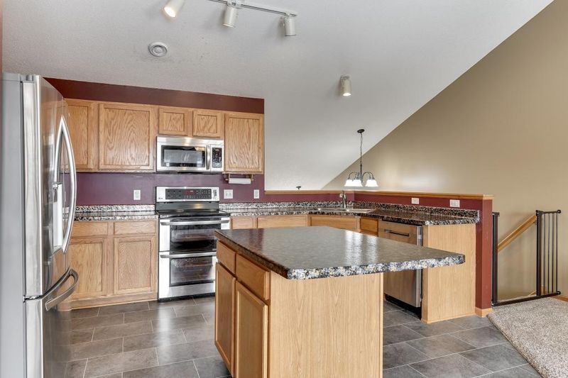 15739 France Way, Apple Valley, MN 55124