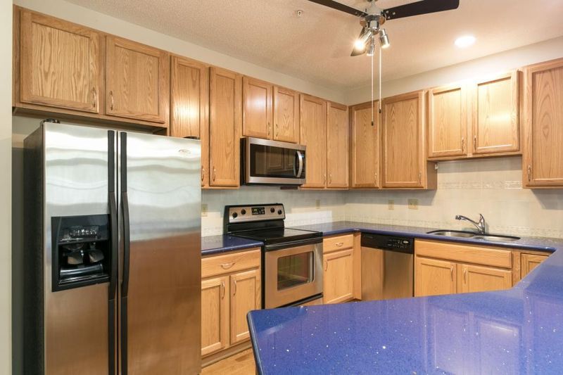 2530 E 34th St #209, Minneapolis, MN 55406