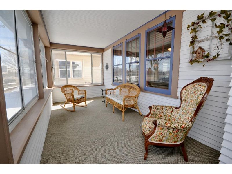 1208 Marshall Ave, Saint Paul, MN 55104