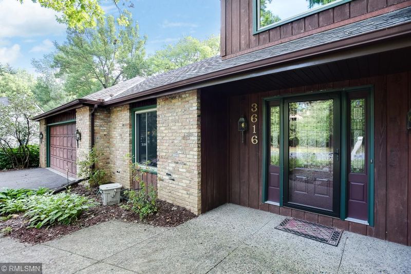 3616 Widgeon Way, Eagan, MN 55123