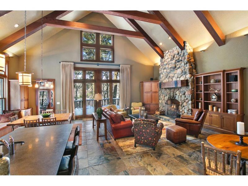 1296 Indian Trl S, Afton, MN 55001