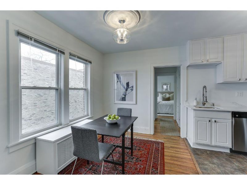 522 Ridgewood Ave #8, Minneapolis, MN 55403