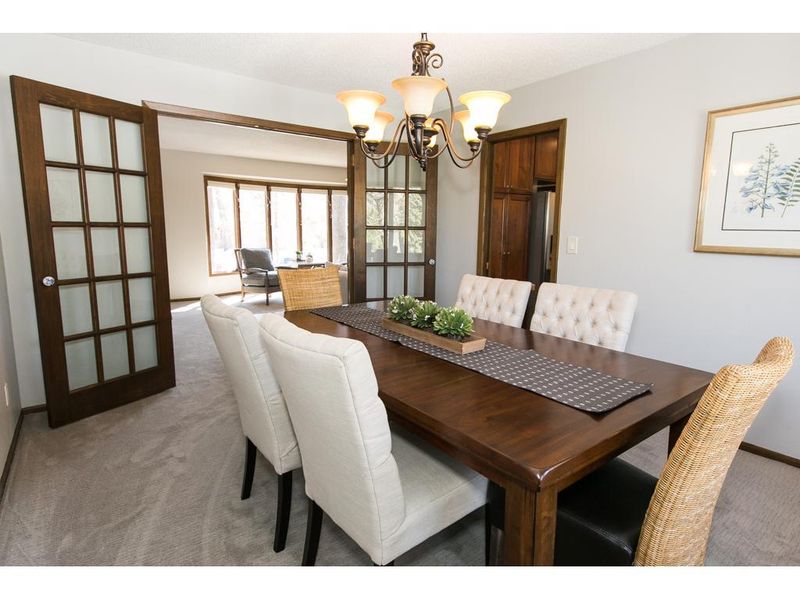 337 Dawn Ave, Shoreview, MN 55126