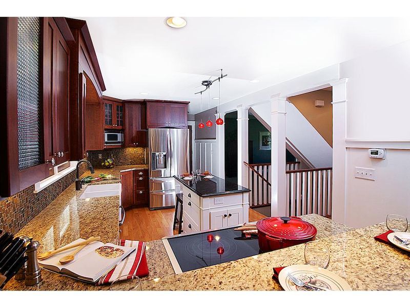 4465 Oak Chase Way, Eagan, MN 55123
