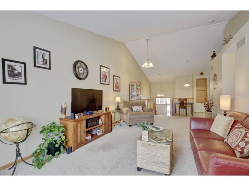 21672 Linden Way, Rogers, MN 55374