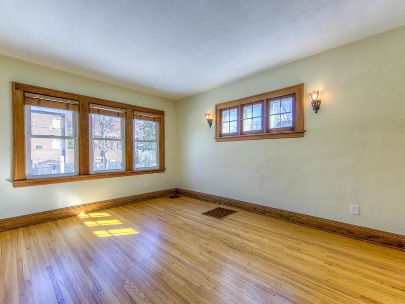 1540 Canfield Ave, Saint Paul, MN 55108