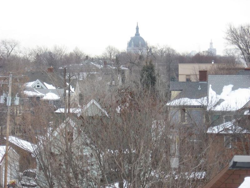 697 Laurel Ave #5E, Saint Paul, MN 55104