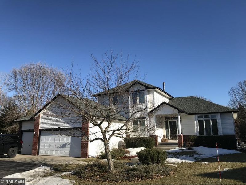 8960 Stratford Ct, Brooklyn Park, MN 55443