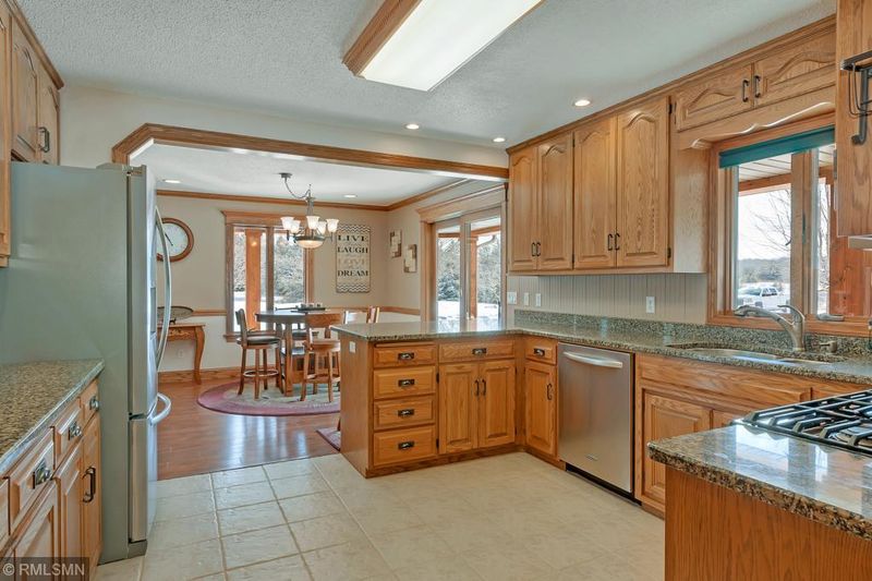 8703 425th St, Rice, MN 56367