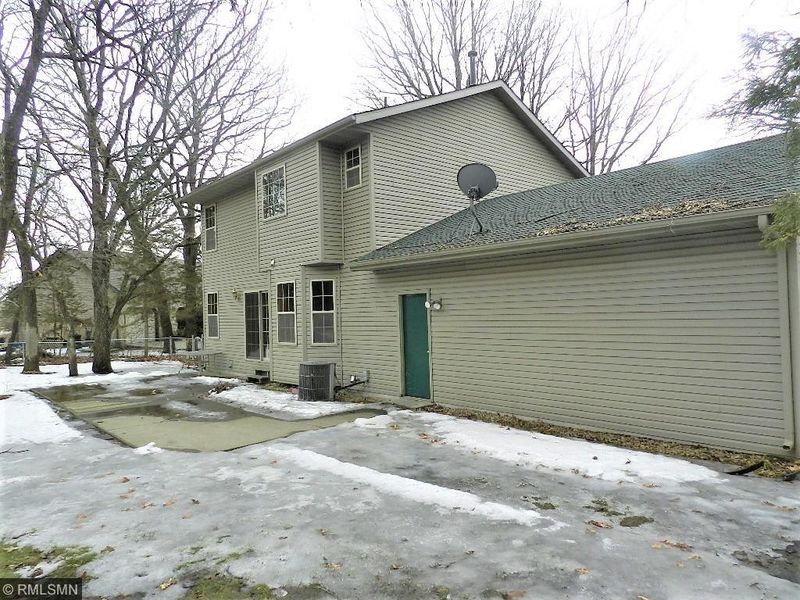 13960 Woodland Ct, Becker, MN 55308