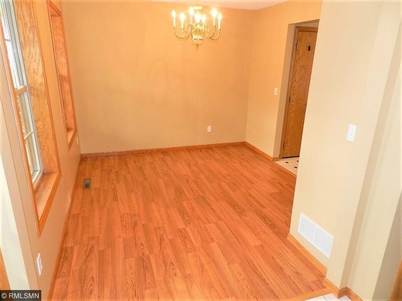 13960 Woodland Ct, Becker, MN 55308