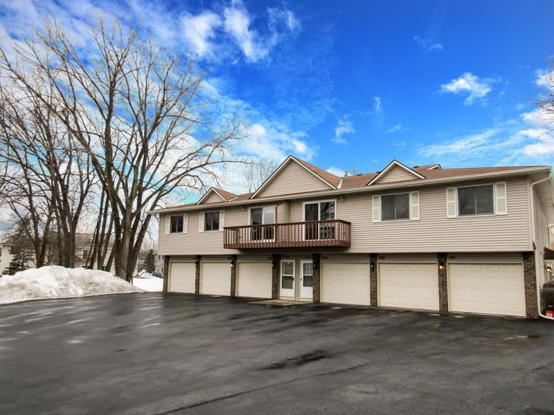 729 Parkside Dr #7290, Vadnais Heights, MN 55127