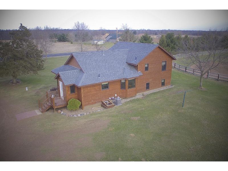 48328 River Rd, Rush City, MN 55069
