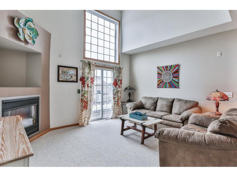 6861 Pine Crest Trl S, Cottage Grove, MN 55016