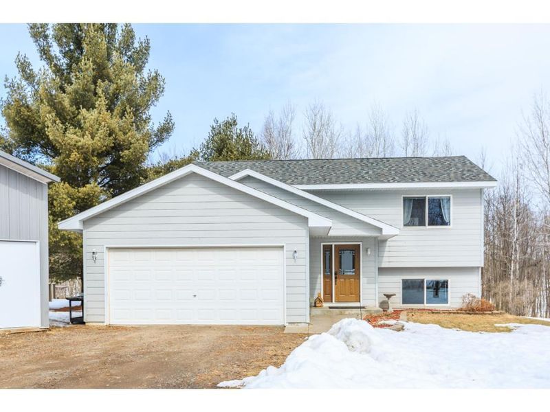 2342 Loop Rd, Mora, MN 55051