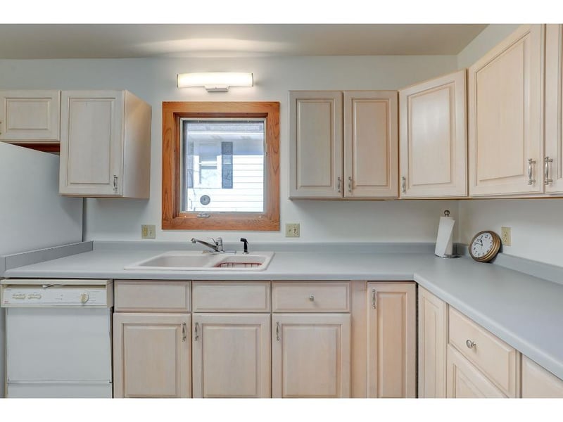 610 N 18th Ave E, Duluth, MN 55812