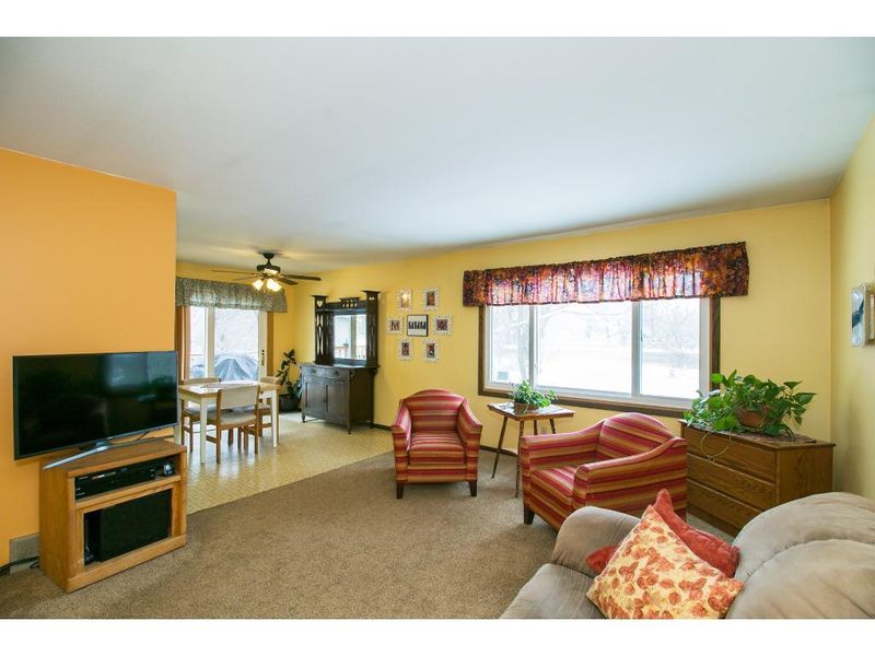 7498 214th St N, Forest Lake, MN 55025