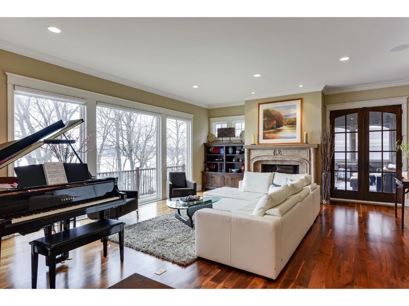 1075 Tonkawa Rd, Long Lake, MN 55356