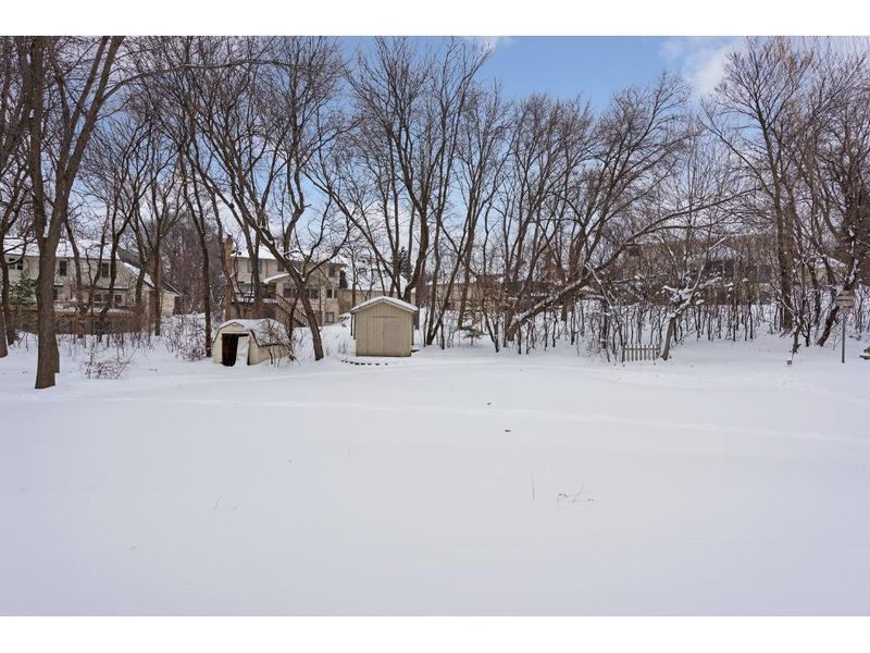 13010 37th Ave N, Plymouth, MN 55441