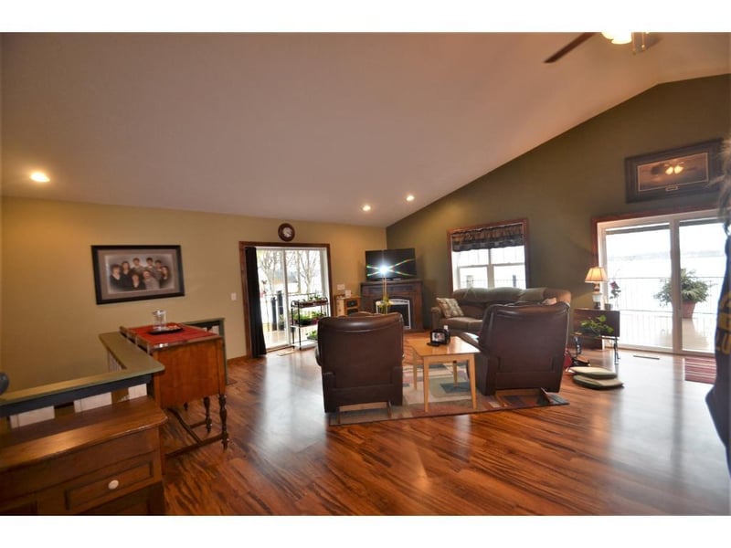 42128 Woodchuck Ln, Kilkenny, MN 56052