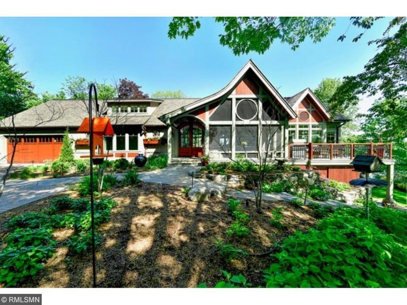 19680 Lakeview Ave, Excelsior, MN 55331
