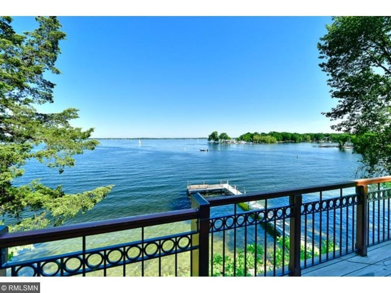 19680 Lakeview Ave, Excelsior, MN 55331