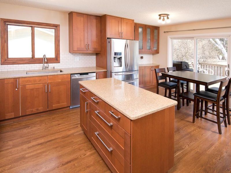8695 Ira Ave S, Cottage Grove, MN 55016