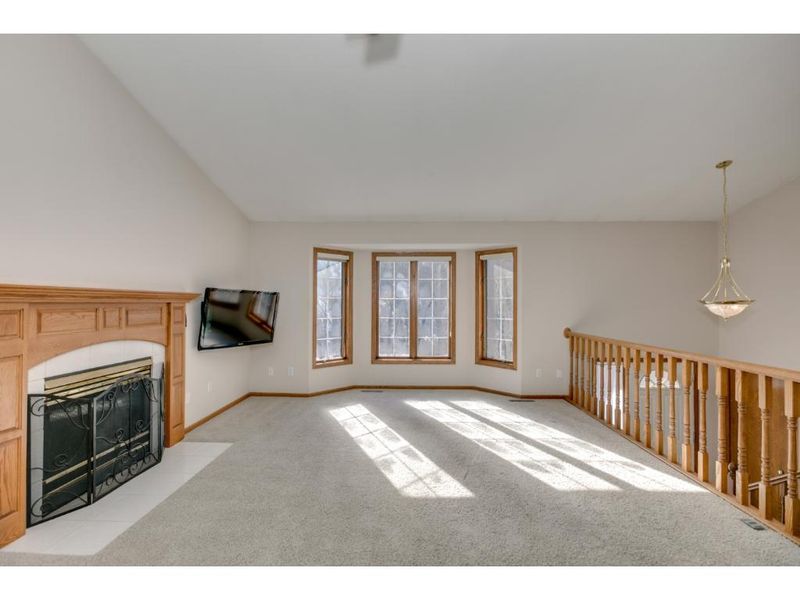 5874 Glory Cir SE, Prior Lake, MN 55372