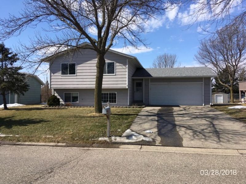 13666 Alabama Ave S, Savage, MN 55378