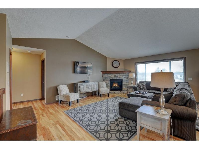 15456 Wintergreen St NW, Andover, MN 55304