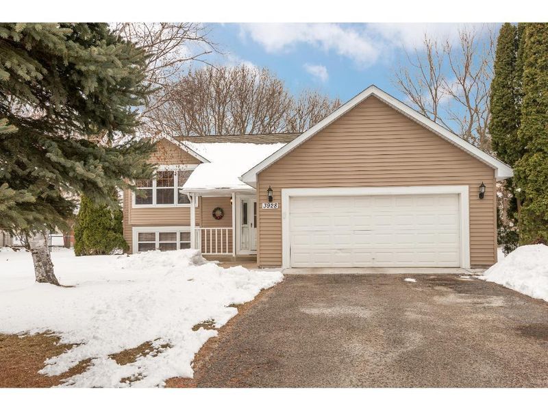 3928 87th Ln NE, Circle Pines, MN 55014