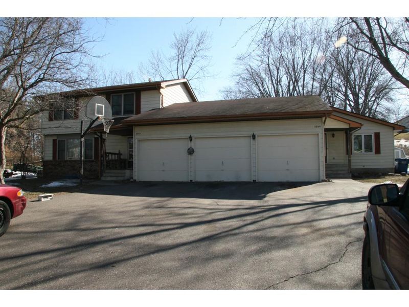 6860 and6864 8th Street Ln N, Oakdale, MN 55128