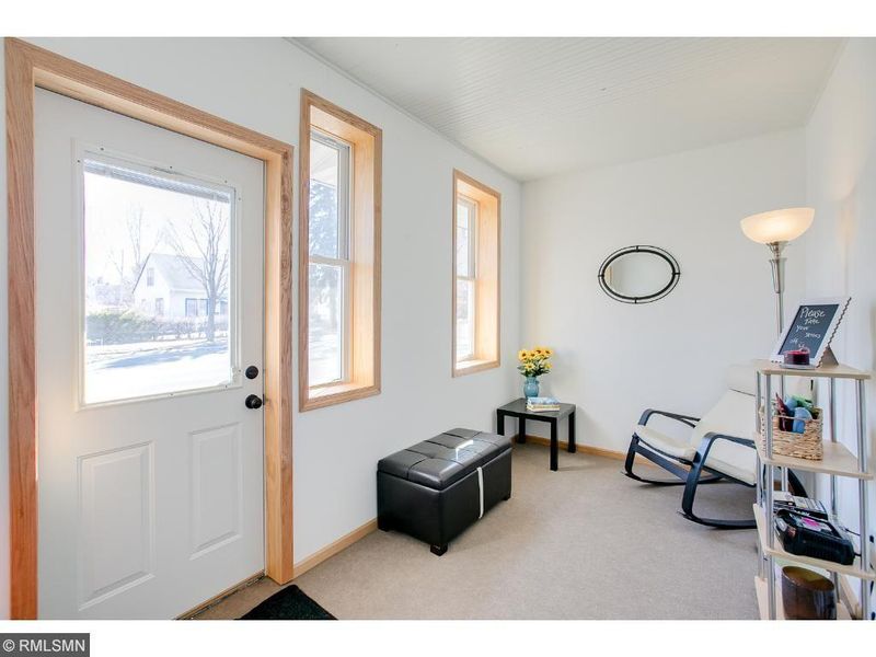 329 4th Ave E, Shakopee, MN 55379