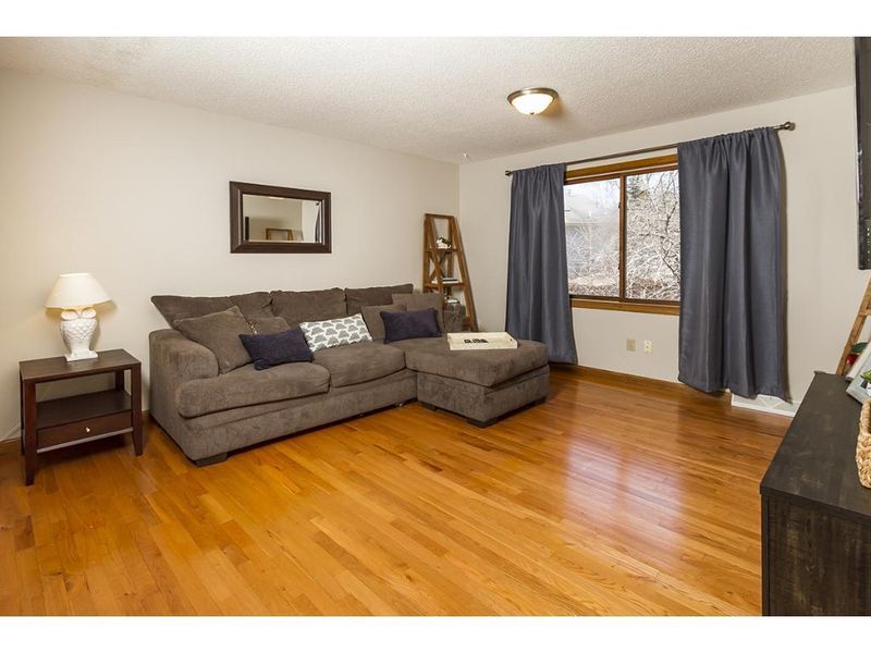 14375 Princeton Ave, Savage, MN 55378