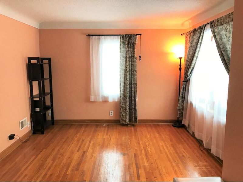 1015 Marshall Ave, Saint Paul Park, MN 55071