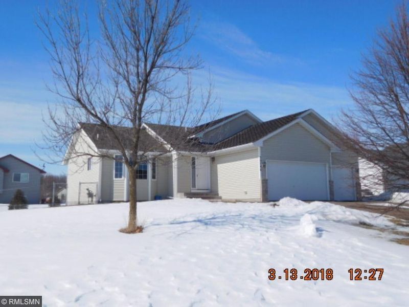 30746 Reflection Ave, Shafer, MN 55074