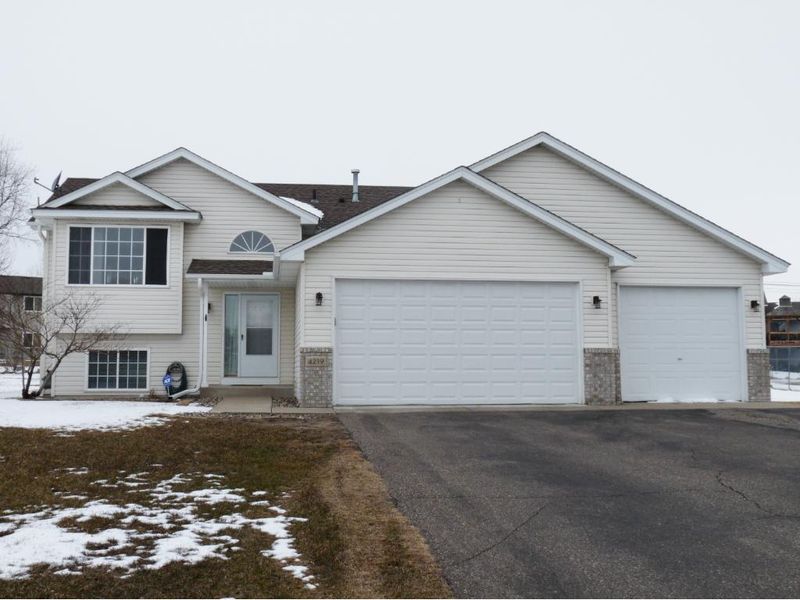 4219 Loon Loop, Big Lake, MN 55309