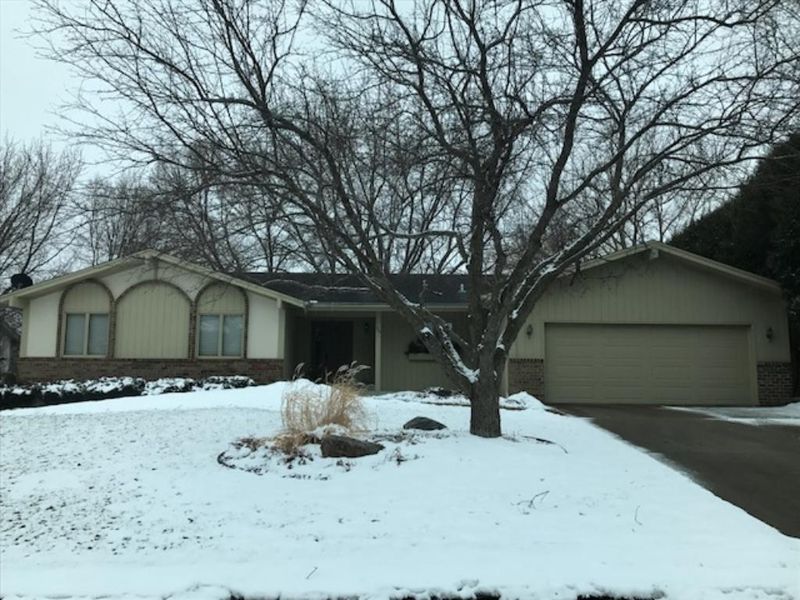 176 Lakeview Terrace Blvd, Waconia, MN 55387
